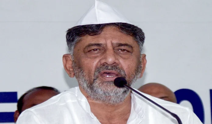 डीके शिवकुमार की दिल्ली यात्रा पर सस्पेंस, हाई कमान से मुलाकात अनिश्चित