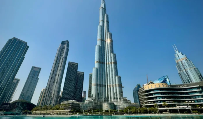 दुबई: ड्रोन धमाके से दहशत, खाड़ी देशों में बढ़ा तनाव