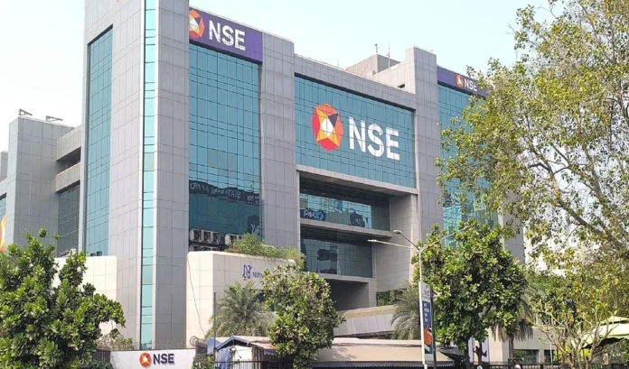 शेयर मार्केट में बुल रन जारी, सेंसेक्स 300 अंक ऊपर, निफ्टी 23600 पार