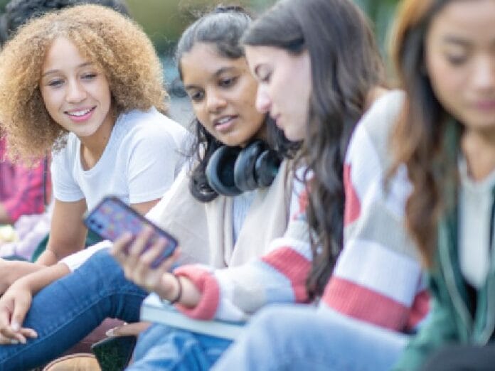 अंतरराष्ट्रीय खुशी दिवस: भारत 116वें स्थान पर, फिनलैंड लगातार 9वें साल शीर्ष पर