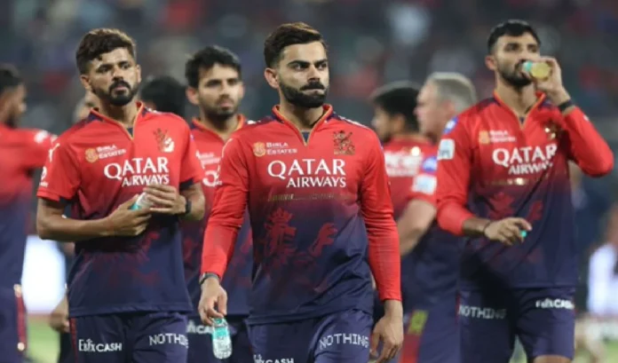 IPL 2026: RCB के खिलाड़ी SRH के खिलाफ काली पट्टी बांधकर उतरेंगे, जानें कारण