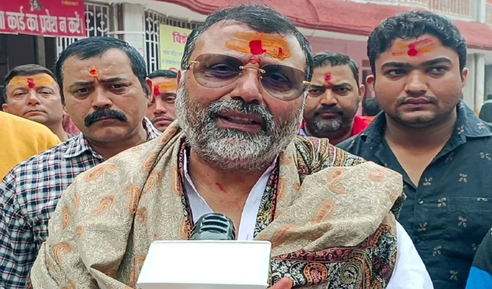 निशिकांत दुबे ने आपातकाल को बताया 'कांग्रेस का काला अध्याय', इंदिरा पर साधा