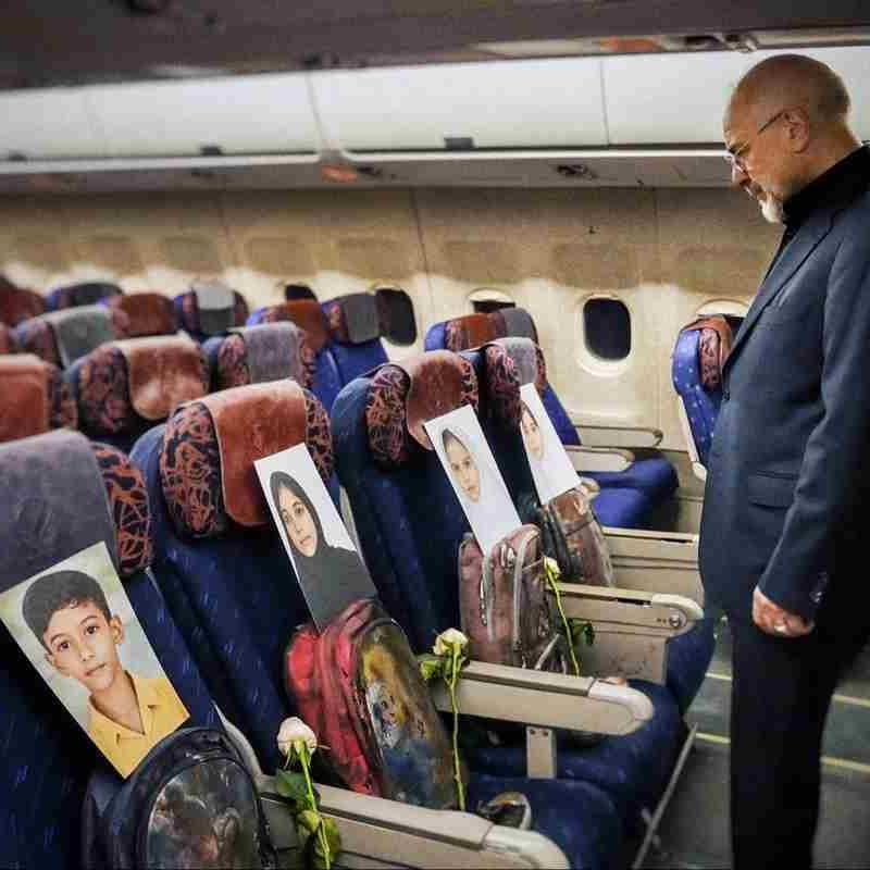 ईरान के स्पीकर का दर्द: मासूम बच्चों की तस्वीरें लेकर पाकिस्तान पहुंचे