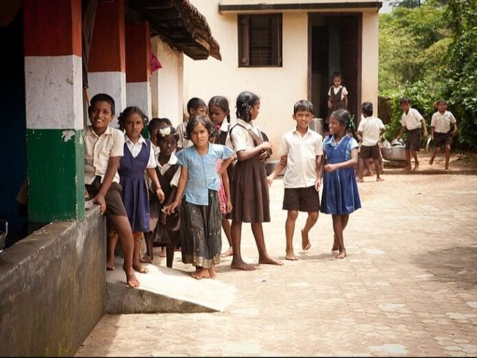 प्राइवेट स्कूल EWS एडमिशन रोकने पर SC सख्त, शिक्षा का अधिकार राष्ट्रीय मिशन