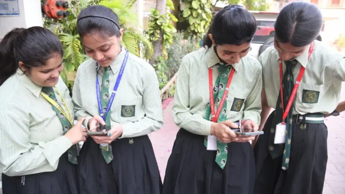 सीबीएसई 10वीं रिजल्ट 2026: कब तक जारी होंगे नतीजे, लेटेस्ट अपडेट