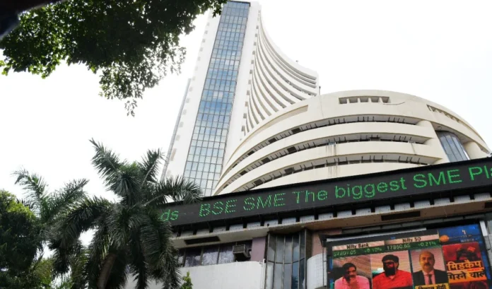 Sensex में भारी गिरावट, 770 अंक टूटा, निवेशकों में मची खलबली