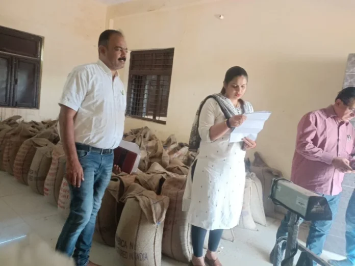 शिवपुरी में गेहूं खरीदी पर कलेक्टर सख्त, अफसरों को दिए निर्देश